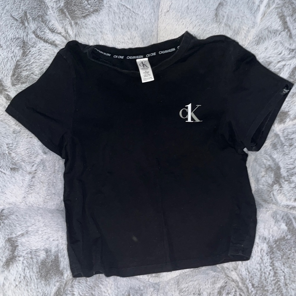 calvin klein black medium crop top